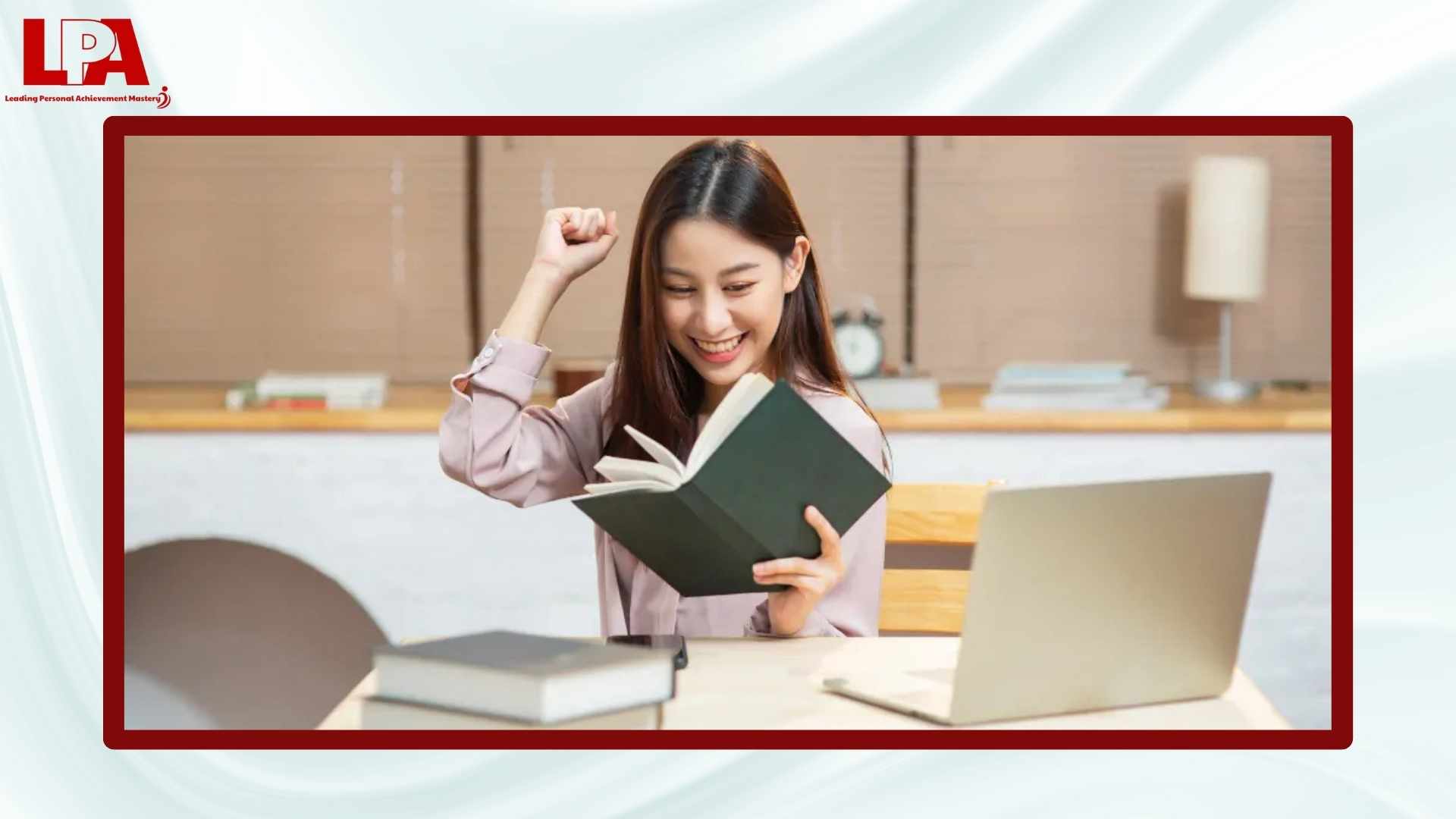 Tieng-Anh-Khai-Van-ho-tro-nguoi-di-lam-but-pha-su-nghiep-bang-tu-duy-ngon-ngu